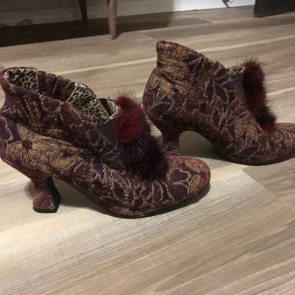 Baci Ladies Daisy Victorian Tapestry Ankle Boots Size 7.5 - Picture 3 of 6